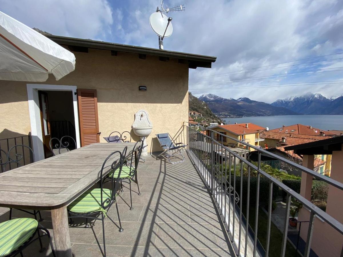 Independent Stone House with Lake View Musso Buitenkant foto